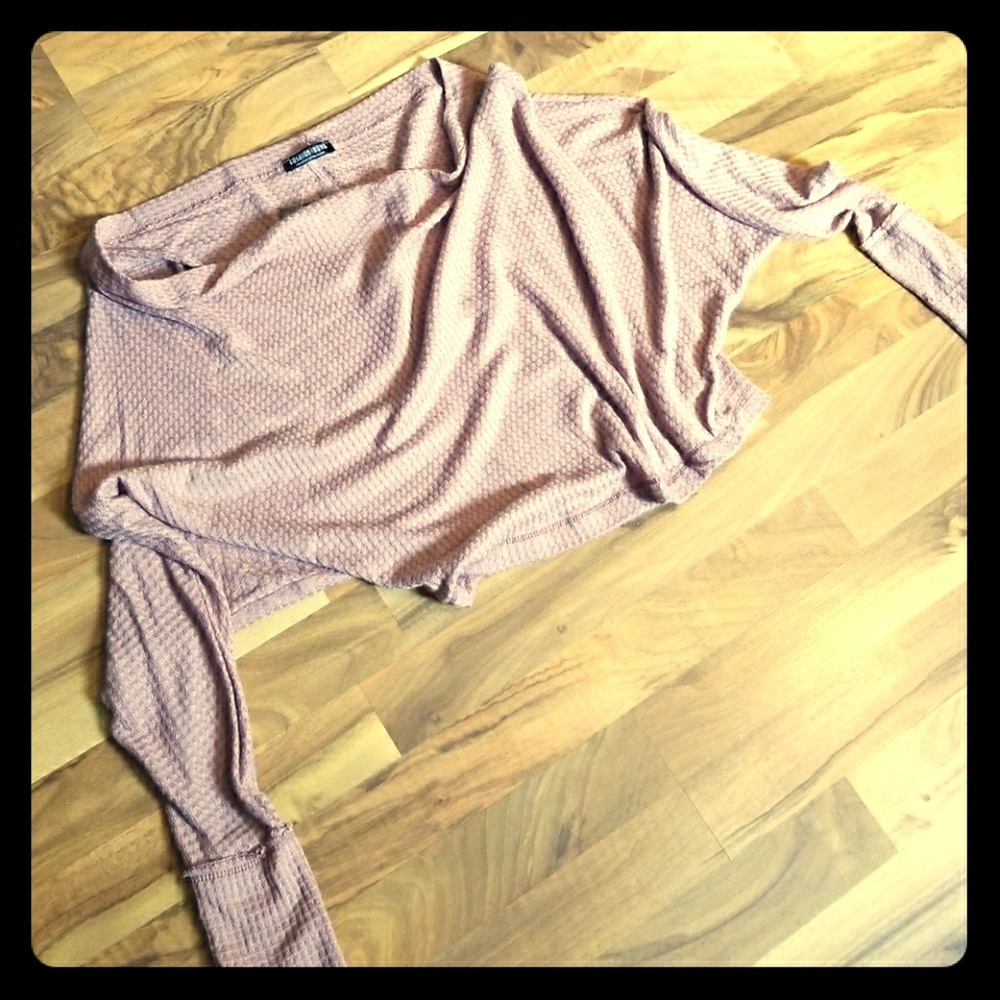 Fashionnova crop long sleeve shirt